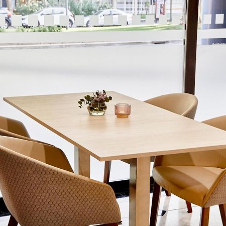 Nh Ciutat De Reus Hotel Ngoại thất bức ảnh