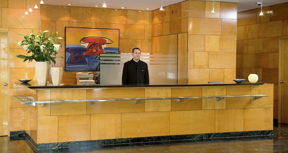 Nh Ciutat De Reus Hotel Ngoại thất bức ảnh