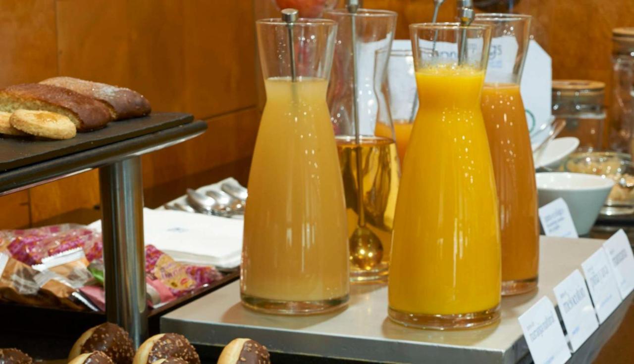 Nh Ciutat De Reus Hotel Ngoại thất bức ảnh
