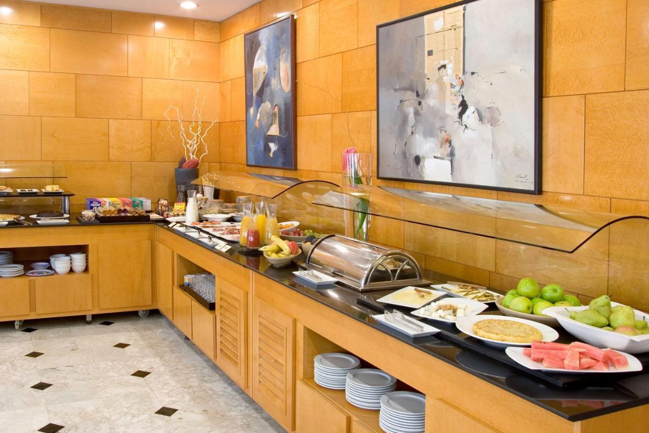 Nh Ciutat De Reus Hotel Ngoại thất bức ảnh