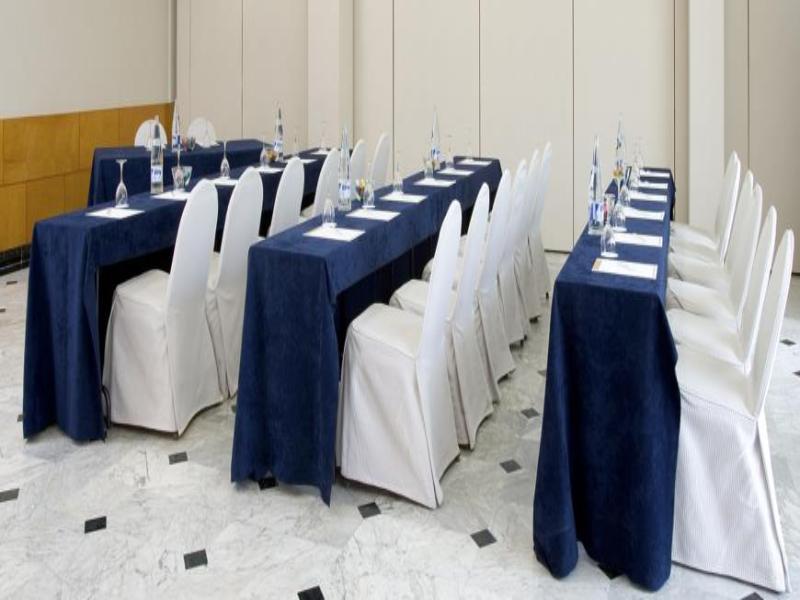 Nh Ciutat De Reus Hotel Ngoại thất bức ảnh